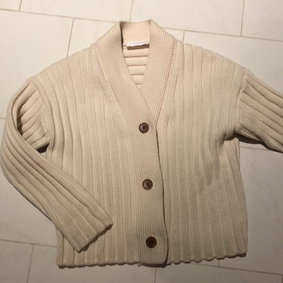 Everlane Sweaters - Everlane cream button up wool / cashmere blend ribbed sweater cardigan. EUC!